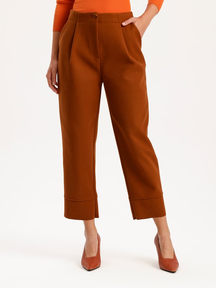 BGN Spodnie w kolorze jasnobrązowym rozmiar: 40