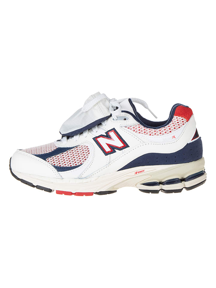 New Balance Skórzane buty sportowe "M2002RVE" w kolorze białym rozmiar: 42,5