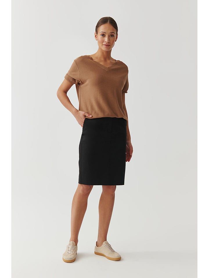 TATUUM Spódnica w kolorze czarnym rozmiar: 40