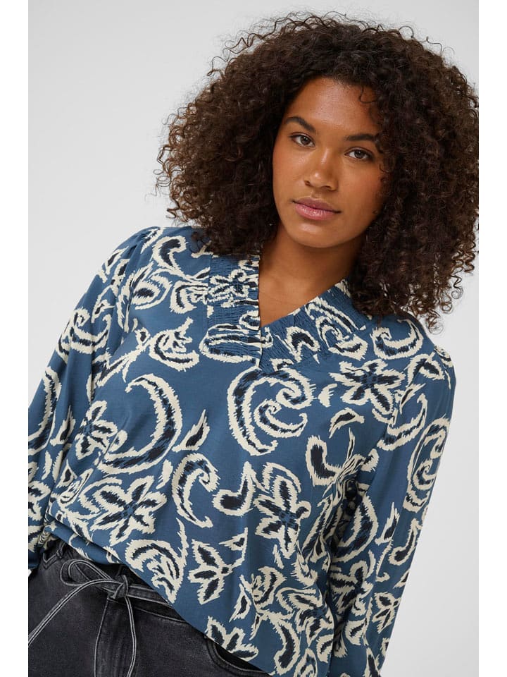 KAFFE curve Bluzka "Mahlia" w kolorze błękitnym rozmiar: 42