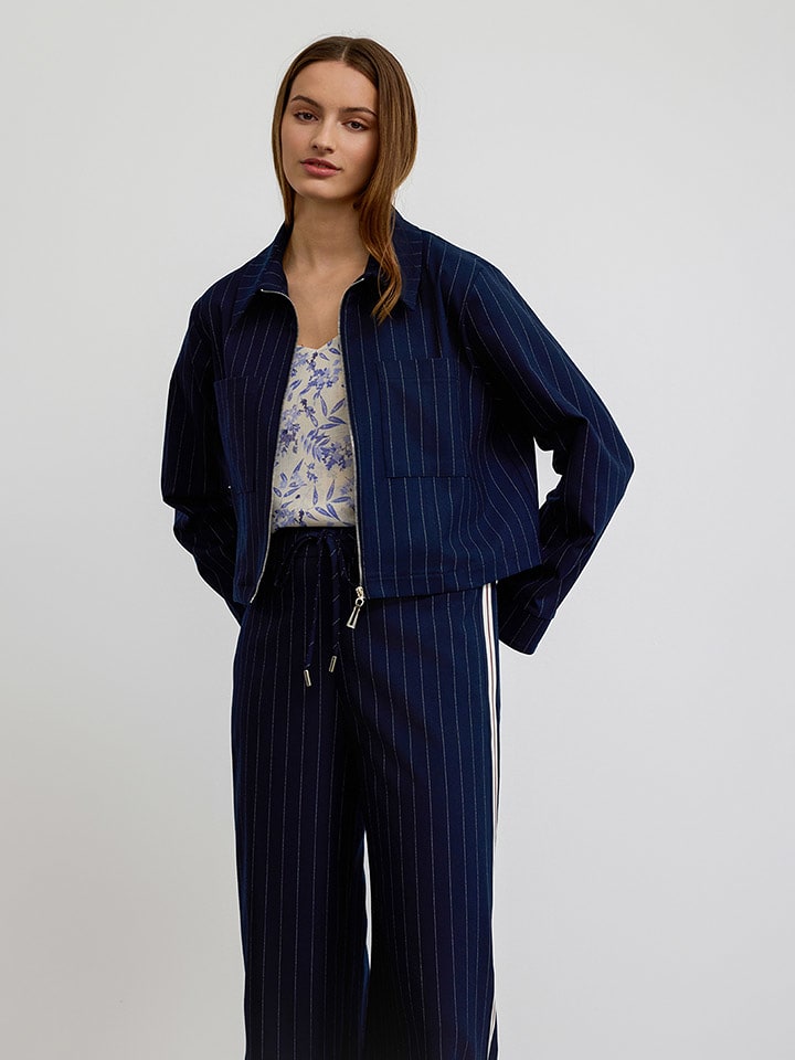 BGN Kurtka koszulowa w kolorze granatowym rozmiar: 36