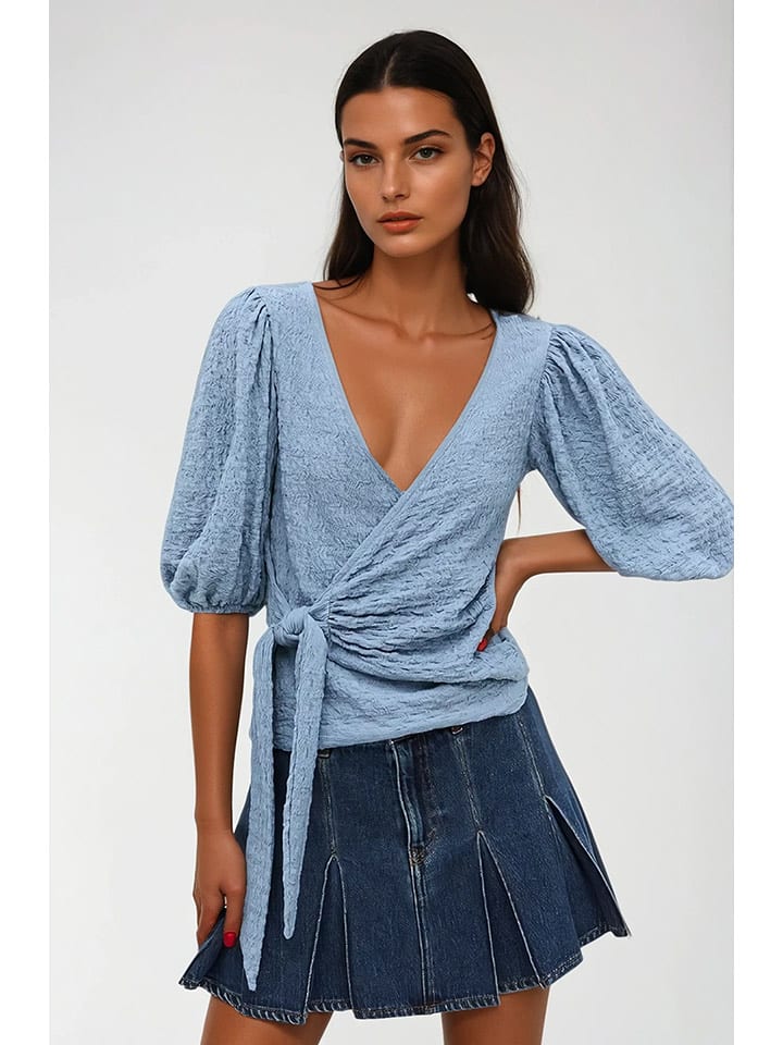 Monki Bluzka w kolorze błękitnym rozmiar: M