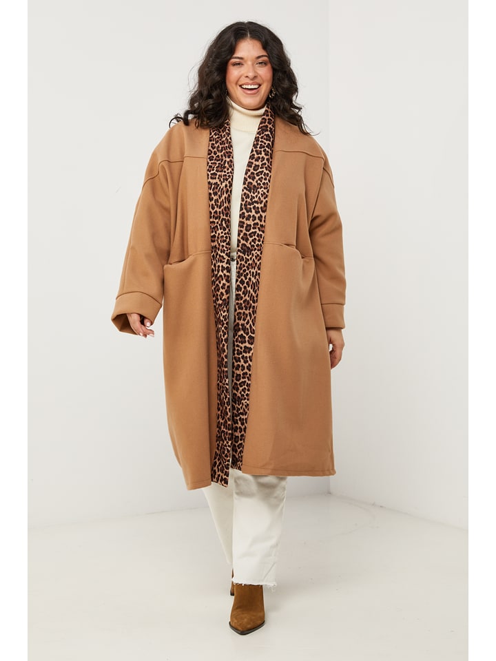 Curvy Lady Płaszcz przejściowy w kolorze jasnobrązowym rozmiar: 40/42