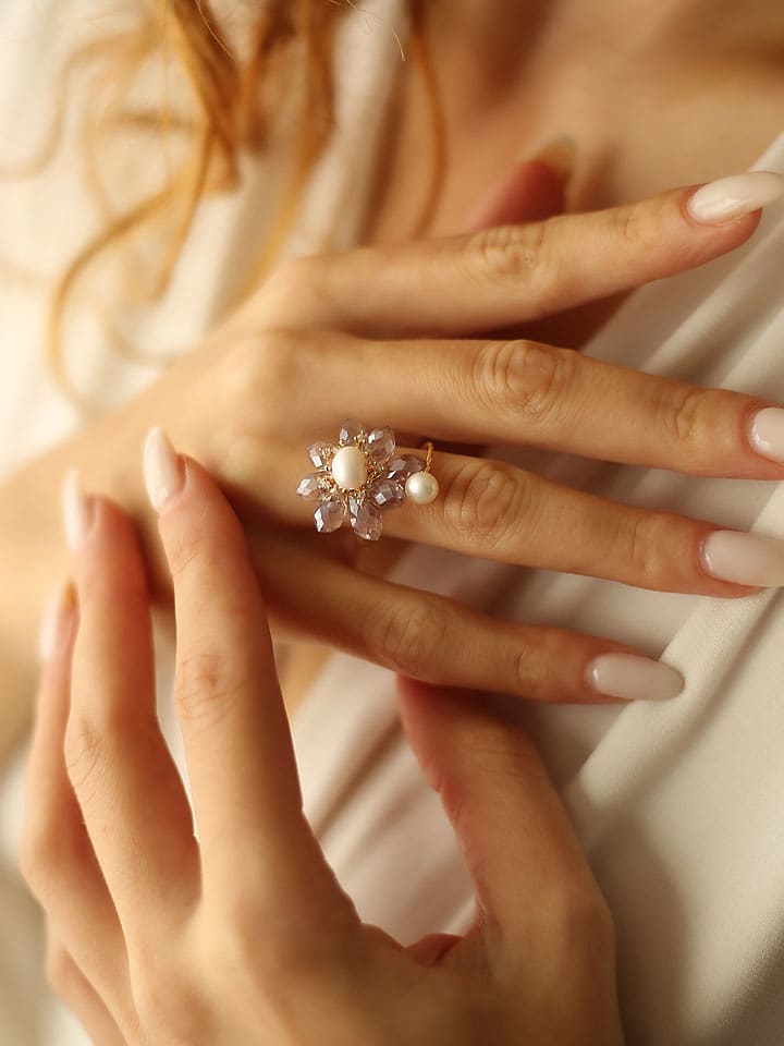 Pierres delicates Pozłacany pierścionek z perłą i kamieniami szlachetnymi rozmiar: onesize