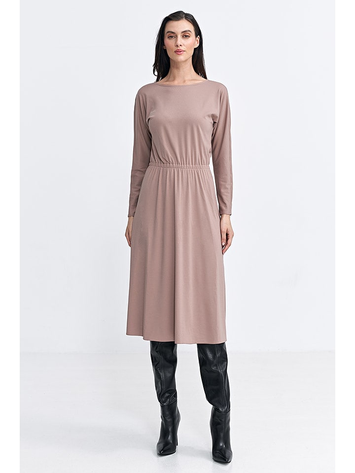 Nife Sukienka w kolorze beżowym rozmiar: 40