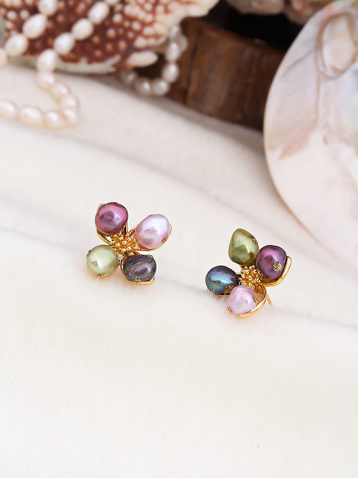 Pierres de Jade Pozłacane kolczyki-wkrętki z perłami rozmiar: onesize