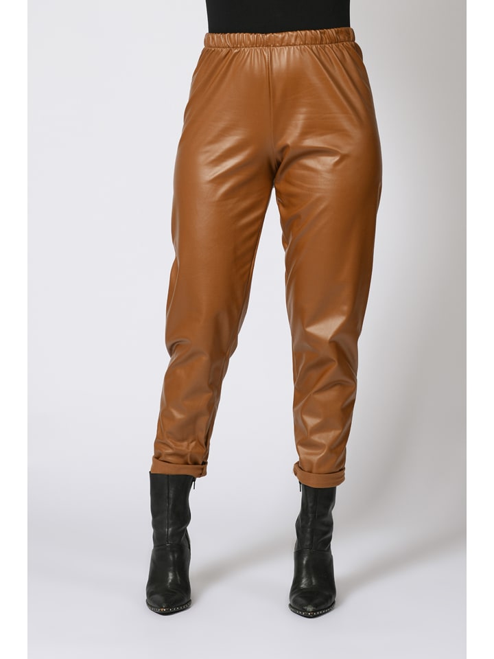 Plus Size Company Spodnie "Doherty" w kolorze karmelowym ze skóry syntetycznej rozmiar: 46/48