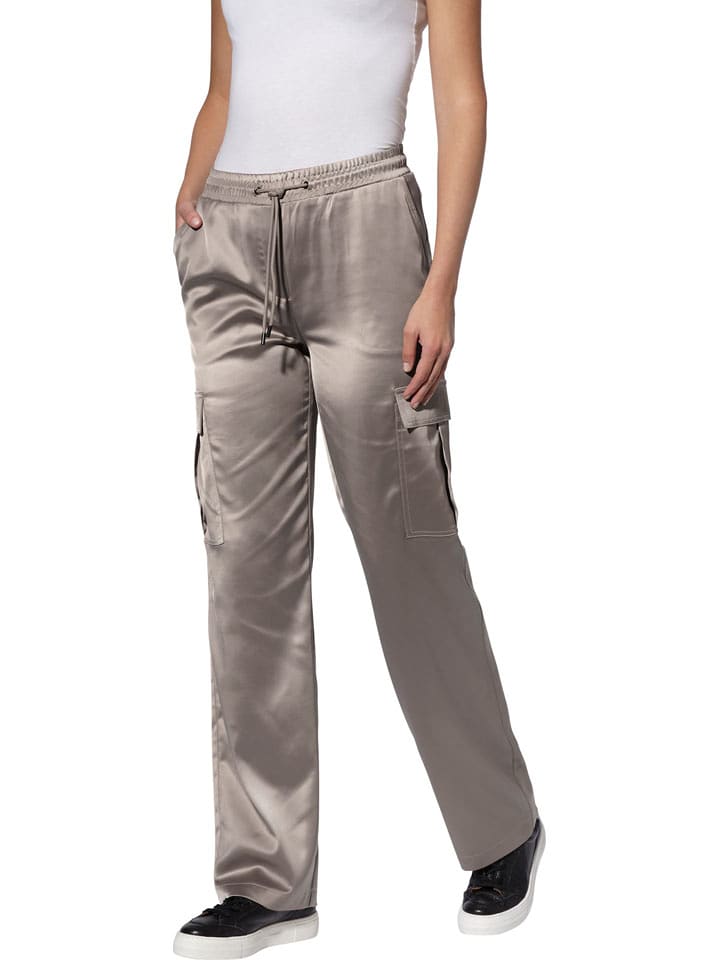 Heine Spodnie dresowe w kolorze beżowym rozmiar: 46