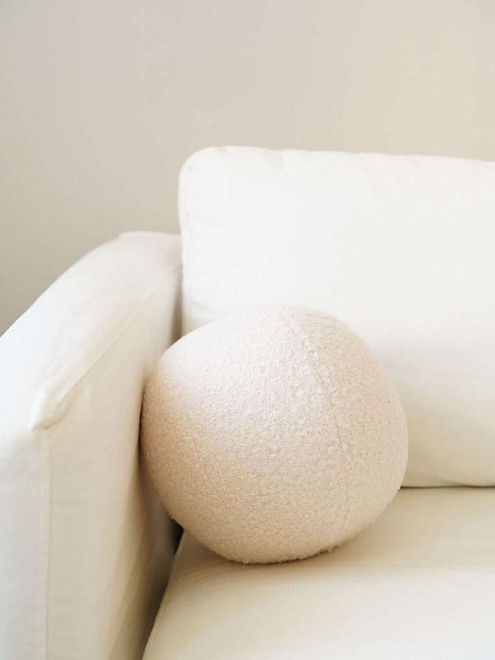 ABERTO DESIGN Poduszka w kolorze kremowym rozmiar: onesize