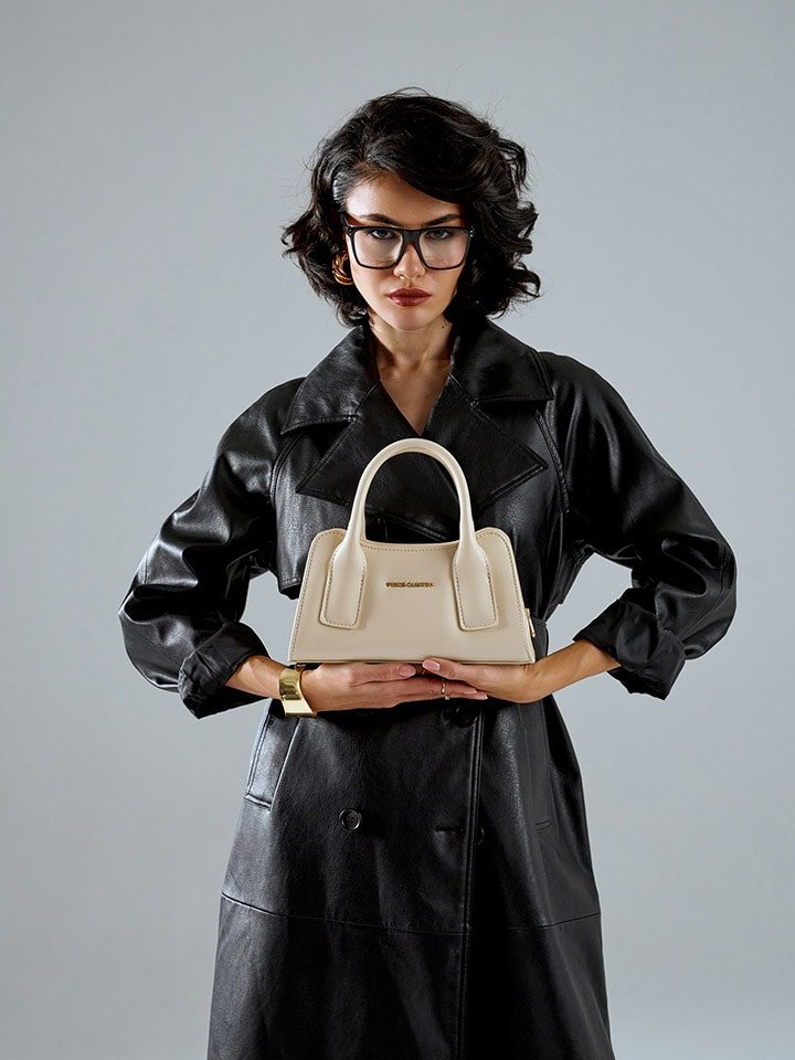 Vince Camuto Torebka "Bergamo" w kolorze kremowym - 25 x 13 x 11 cm rozmiar: onesize