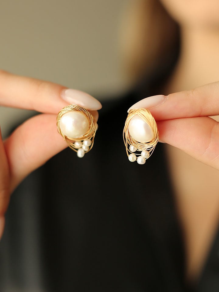 Pierres delicates Pozłacane kolczyki-wkrętki z perłami rozmiar: onesize