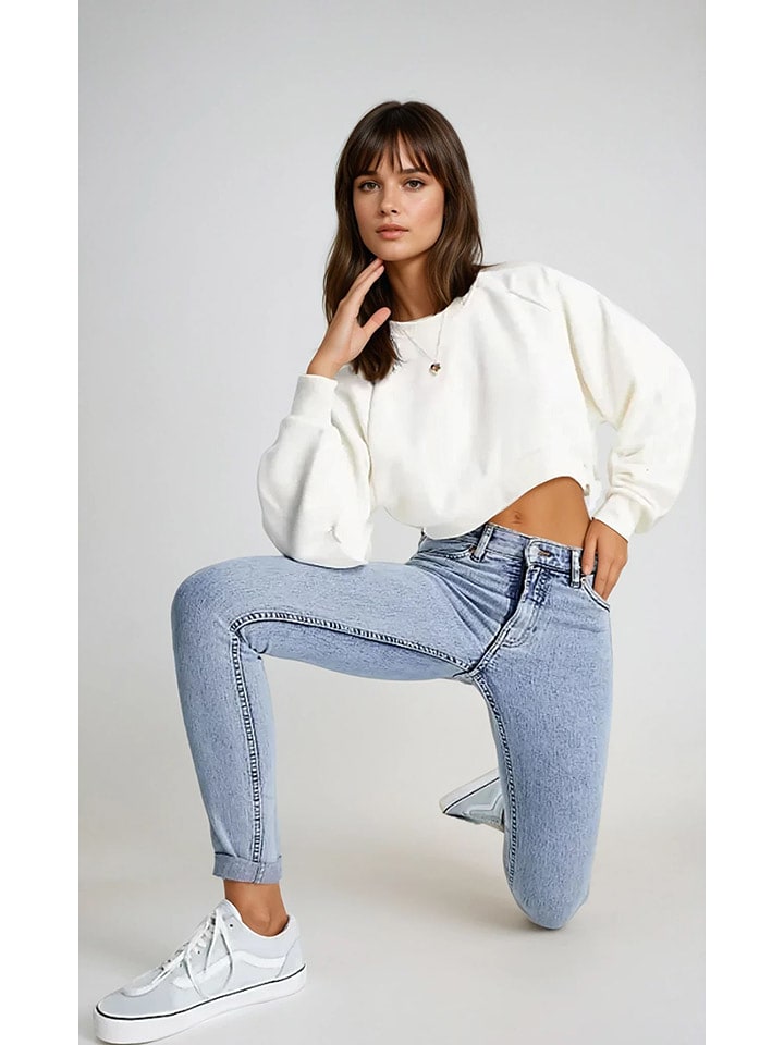 Monki Dżinsy - Slim fit - w kolorze błękitnym rozmiar: W32