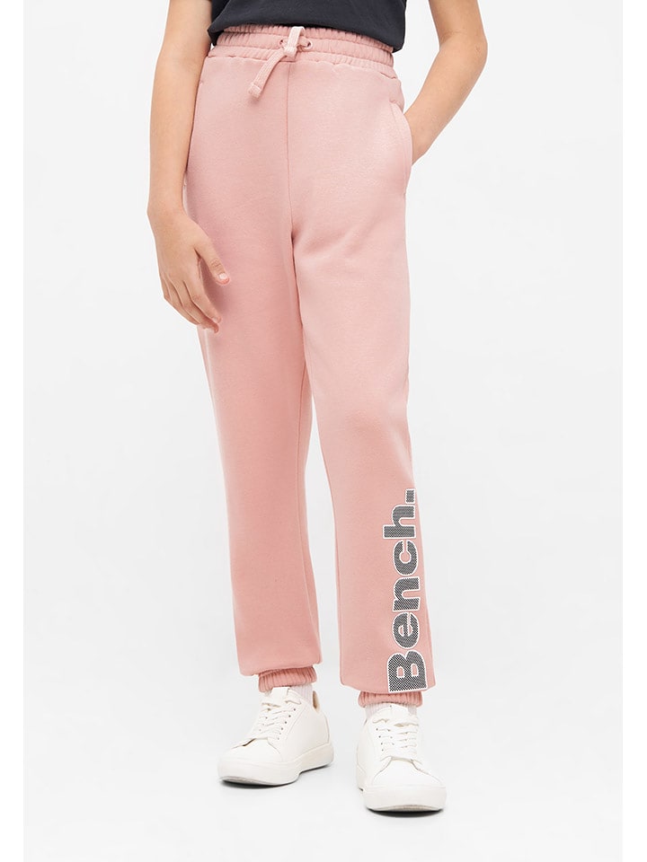Bench Spodnie dresowe "Corey" w kolorze jasnoróżowym rozmiar: 152