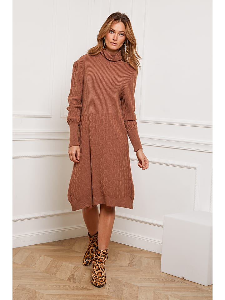 Joséfine Sukienka dzianinowa "Eclose" w kolorze karmelowym rozmiar: M