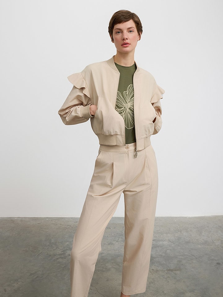 BGN Kurtka w kolorze beżowym rozmiar: 34