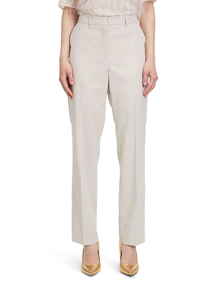 BETTY & CO Spodnie w kolorze kremowym rozmiar: 40