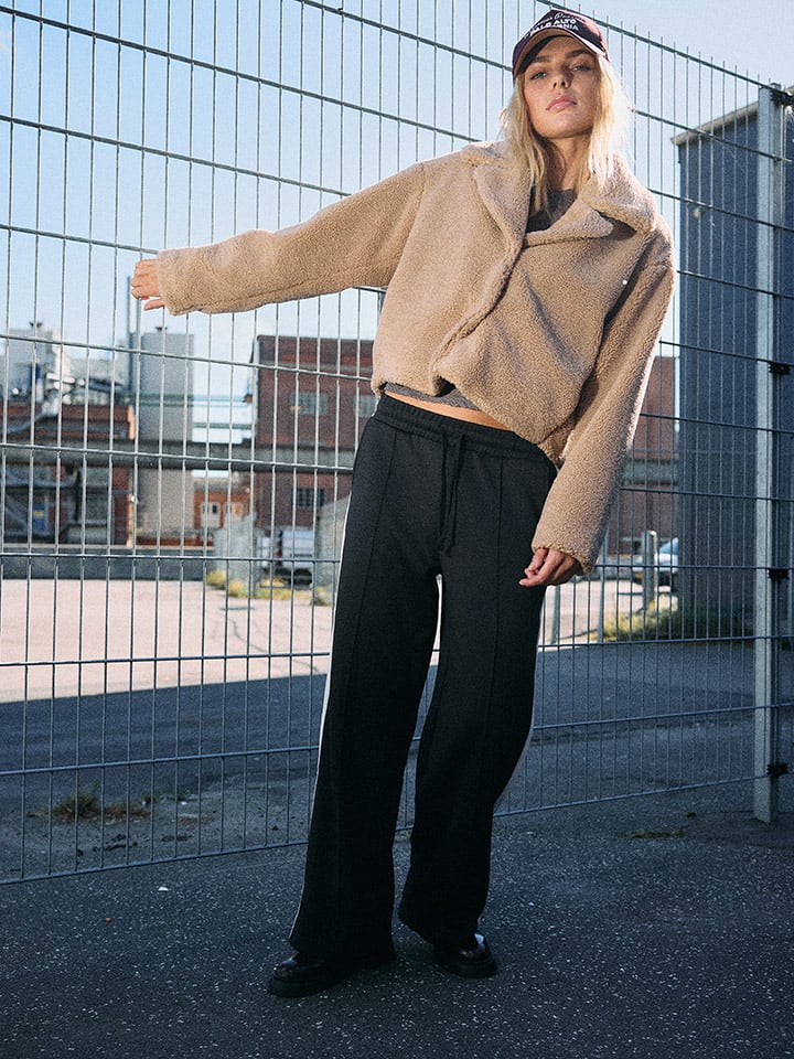 Noisy may Kurtka pluszowa w kolorze beżowym rozmiar: L