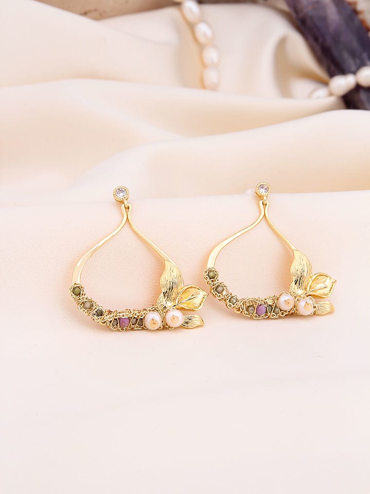 Pierres de Jade Pozłacane kolczyki-wkrętki z perłami i kamieniami szlachetnymi rozmiar: onesize