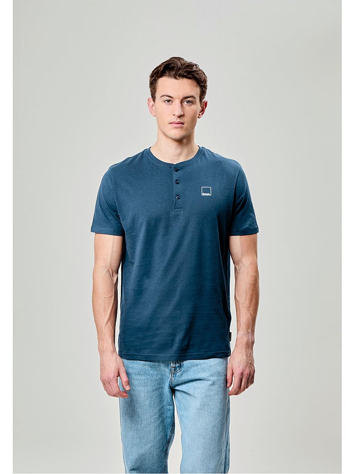 Bench Koszulka "Movia" w kolorze niebieskim rozmiar: 50