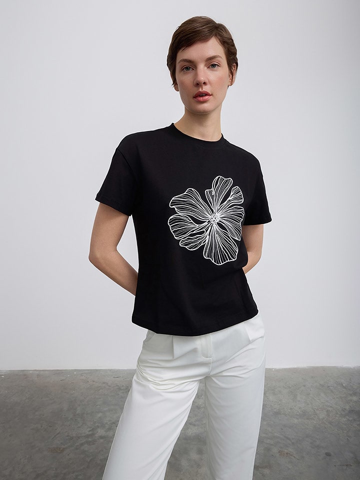 BGN Koszulka w kolorze czarnym rozmiar: 38