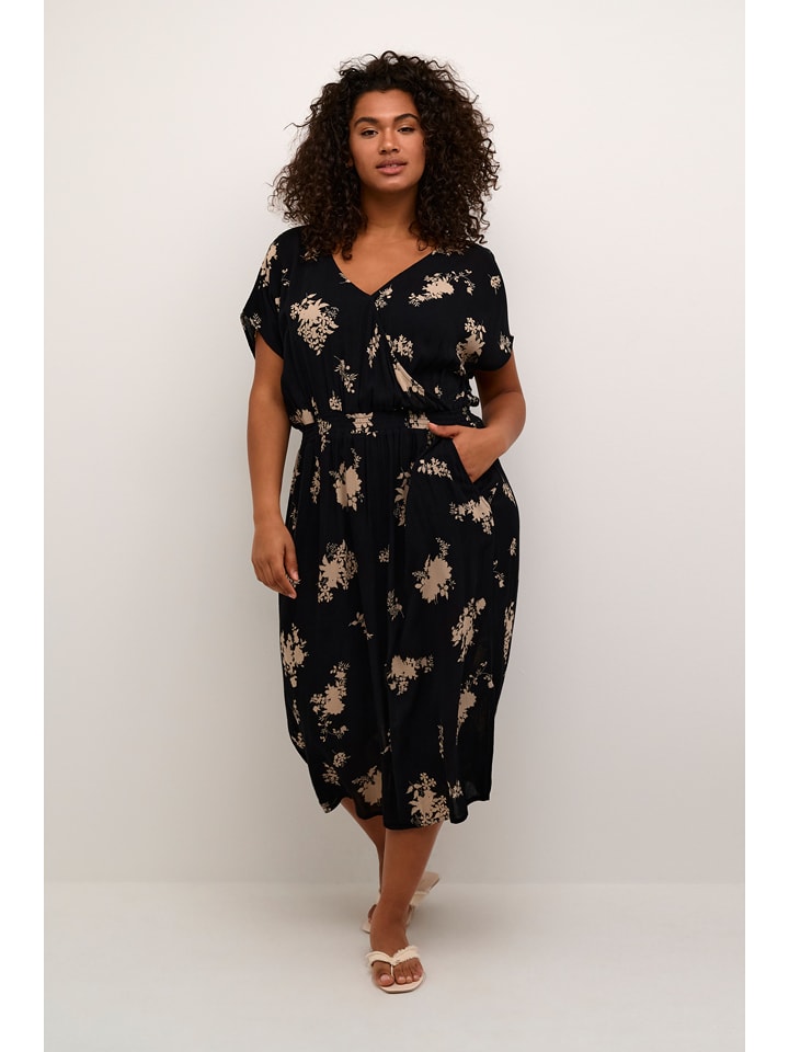 KAFFE curve Sukienka w kolorze czarnym rozmiar: 52