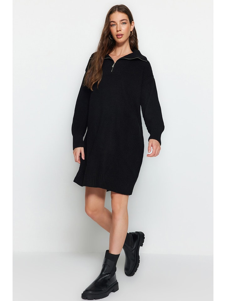 trendyol Sukienka dzianinowa w kolorze czarnym rozmiar: S