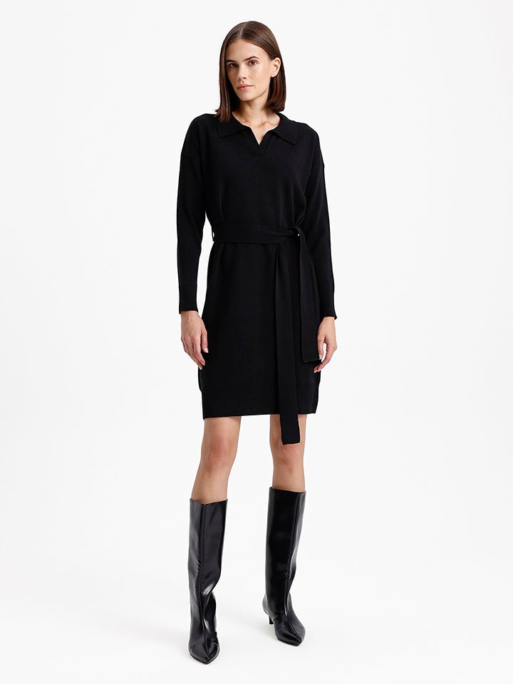 BGN Sukienka dzianinowa w kolorze czarnym rozmiar: 38