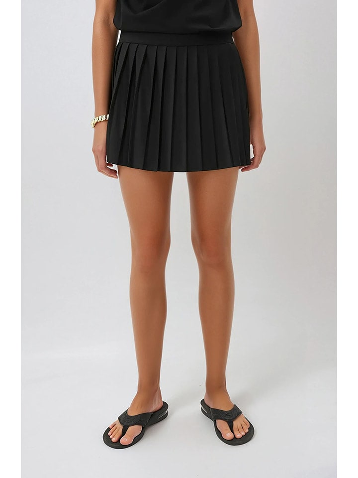 Weekday Szorty w kolorze czarnym rozmiar: M