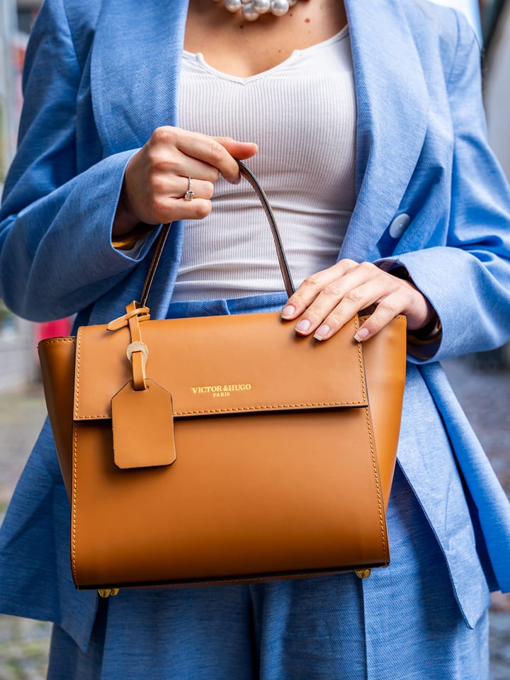 Victor & Hugo Paris Skórzana torebka "Nael" w kolorze karmelowym - 26,5 x 21 x 8,5 cm rozmiar: onesize