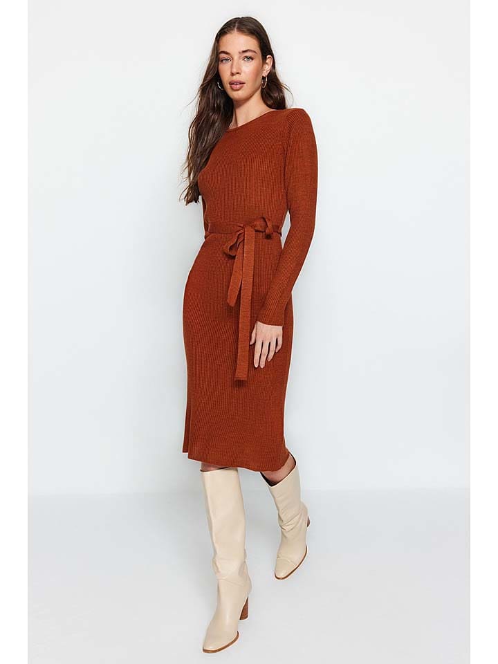 trendyol Sukienka dzianinowa w kolorze jasnobrązowym rozmiar: S