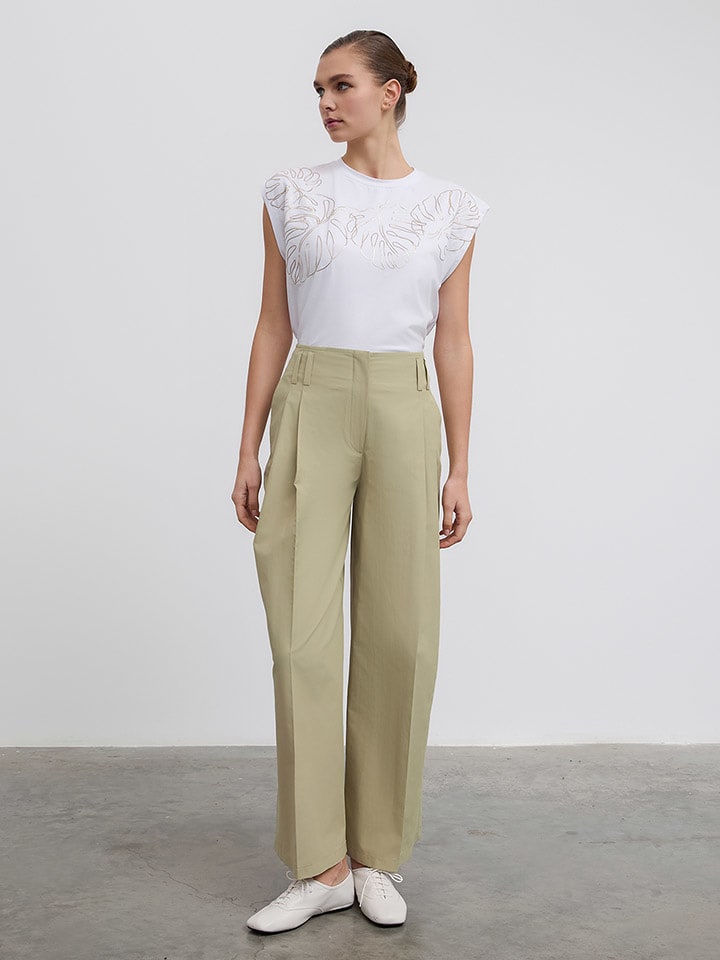 BGN Spodnie w kolorze jasnozielonym rozmiar: 40