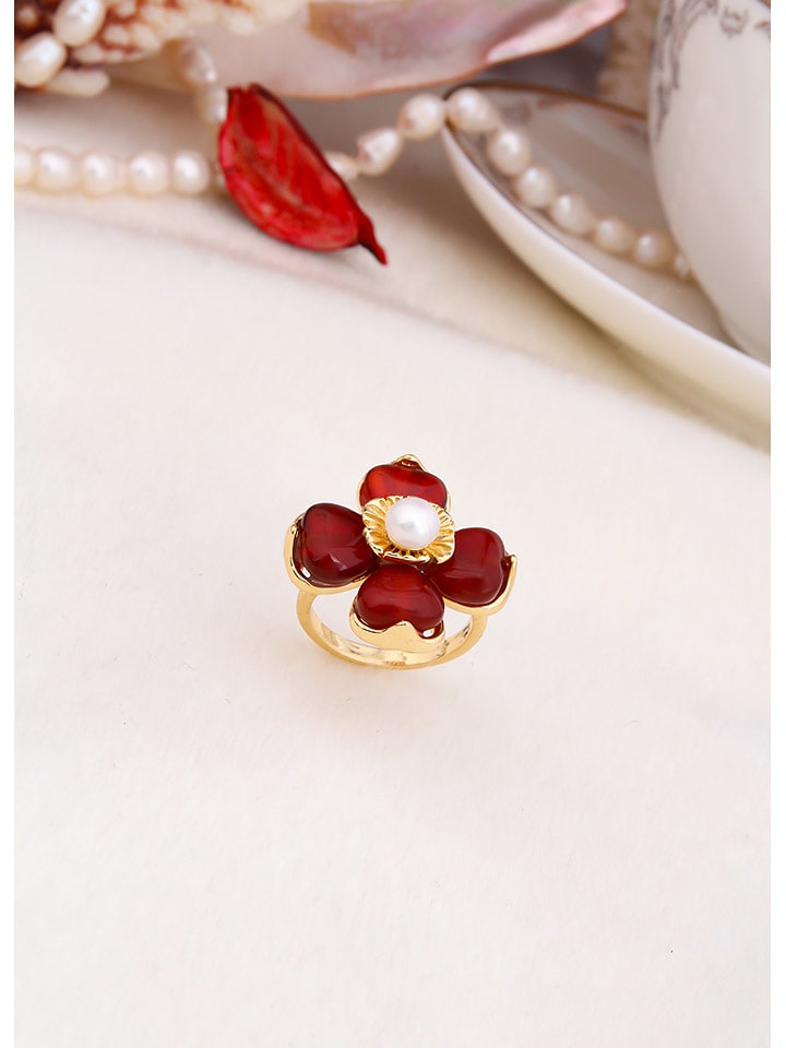 L'Atelier de Gaia Pozłacany pierścionek z perłą rozmiar: onesize