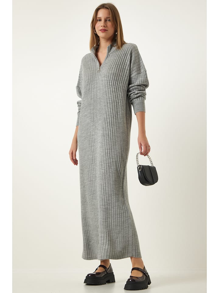 Happiness Istanbul Sukienka w kolorze szarym rozmiar: onesize