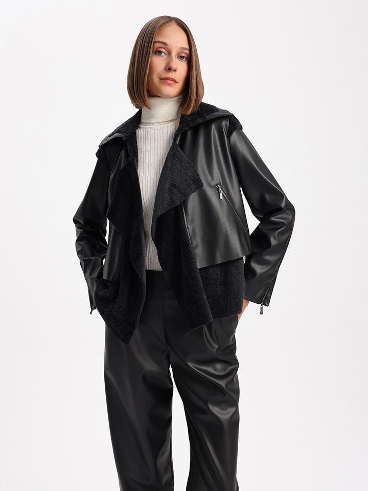 BGN Kurtka przejściowa w kolorze czarnym rozmiar: 40