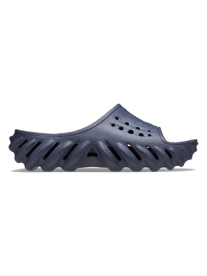 Crocs Klapki "Echo" w kolorze granatowym rozmiar: 36/37