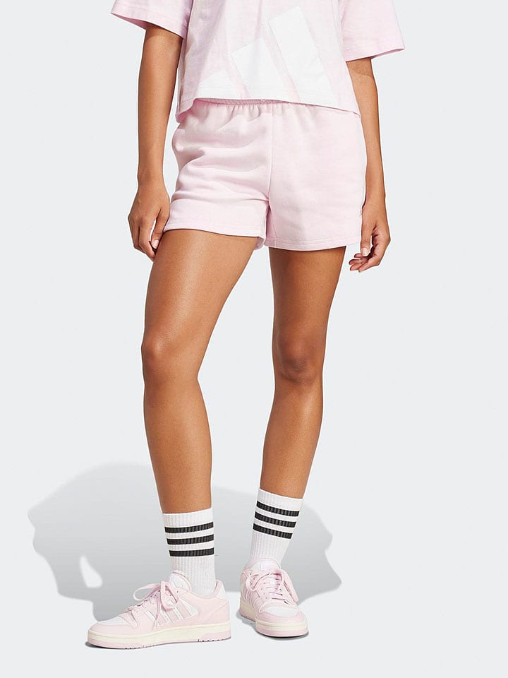 adidas Szorty dresowe w kolorze jasnoróżowym rozmiar: M