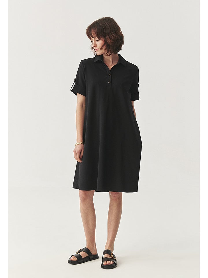 TATUUM Sukienka w kolorze czarnym rozmiar: XL