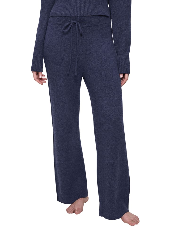 Triumph Spodnie w kolorze granatowym rozmiar: 44