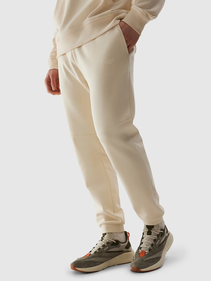 4F Spodnie dresowe w kolorze kremowym rozmiar: M