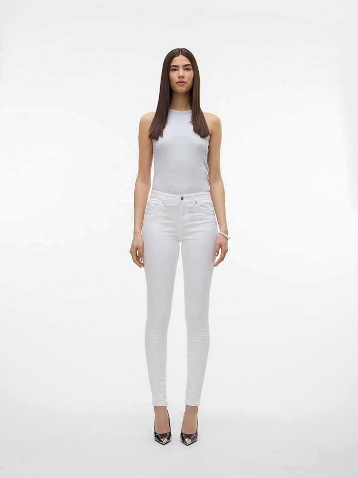 Vero Moda Dżinsy "Alia" - Skinny fit - w kolorze białym rozmiar: XS/L32