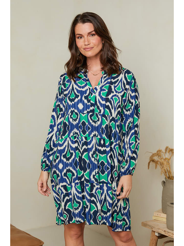 Curvy Lady Sukienka w kolorze granatowym rozmiar: 48/50