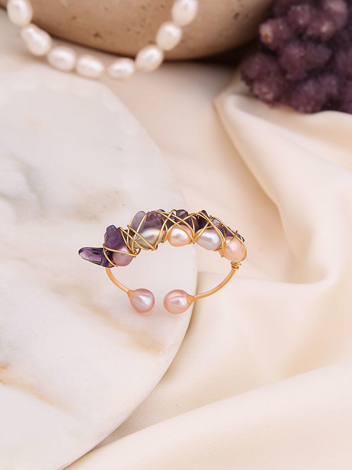 Pierres de Jade Pozłacany pierścionek z perłami i ametystami rozmiar: onesize