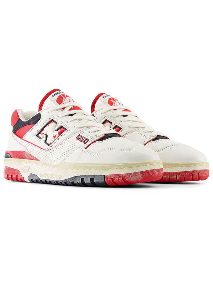 New Balance Skórzane sneakersy "550" w kolorze kremowo-czerwonym rozmiar: 42