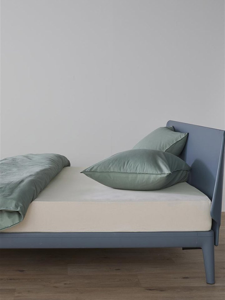 Beddinghouse Dżersejowe prześcieradło w kolorze kremowym na gumce rozmiar: 160x200/220 cm