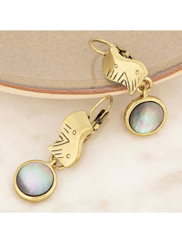 LA CHIQUITA Pozłacane kolczyki "Shell Rocks" z masą perłową rozmiar: onesize