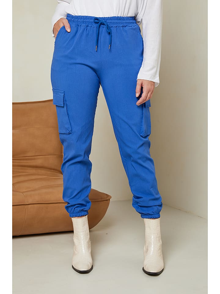 Curvy Lady Bojówki w kolorze niebieskim rozmiar: 44/46