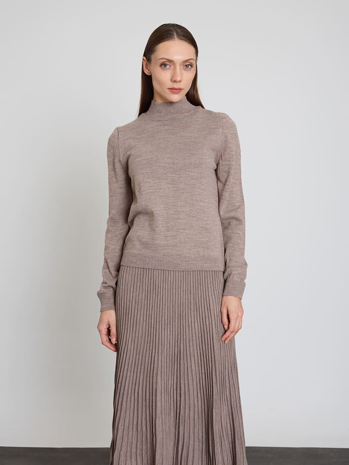 BGN Golf w kolorze beżowym rozmiar: 40