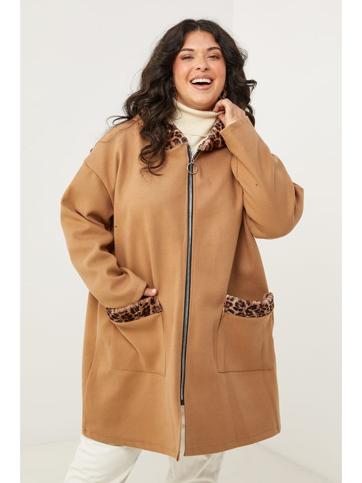 Curvy Lady Płaszcz przejściowy w kolorze jasnobrązowym rozmiar: 48/50