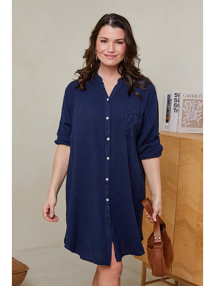 Curvy Lady Sukienka w kolorze granatowym rozmiar: 40/42