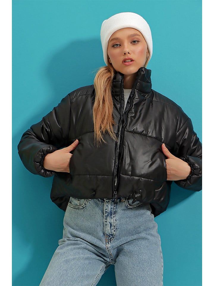 Trend Alacati Kurtka pikowana w kolorze czarnym rozmiar: 40